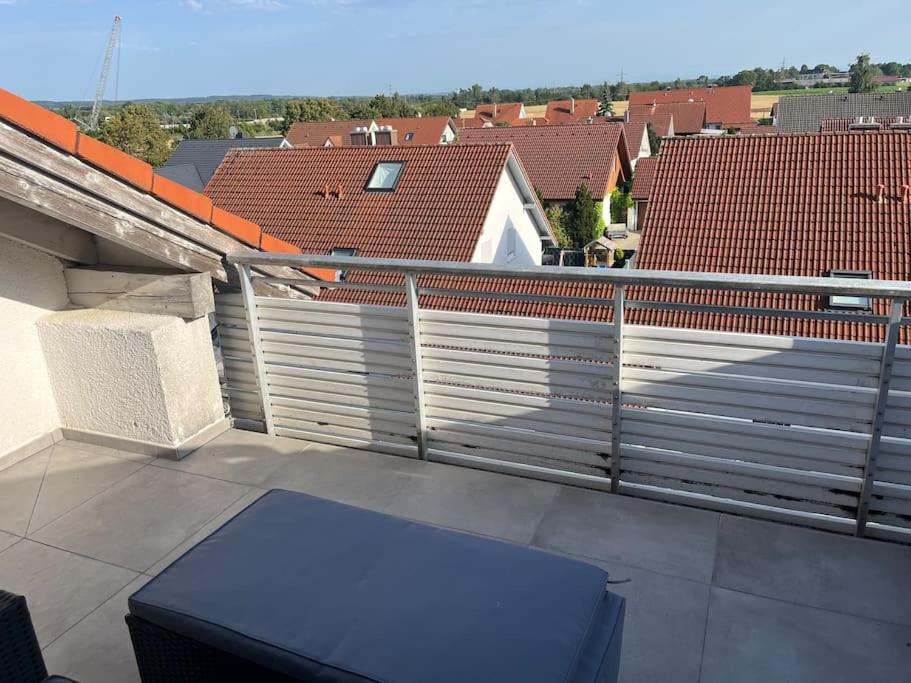 Kirchdorf Lounge - Komplette Moderne Ferienwohnung Mit Parkplatz Unteropfingen Esterno foto
