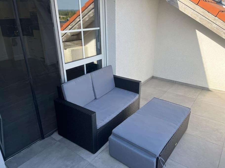 Kirchdorf Lounge - Komplette Moderne Ferienwohnung Mit Parkplatz Unteropfingen Esterno foto