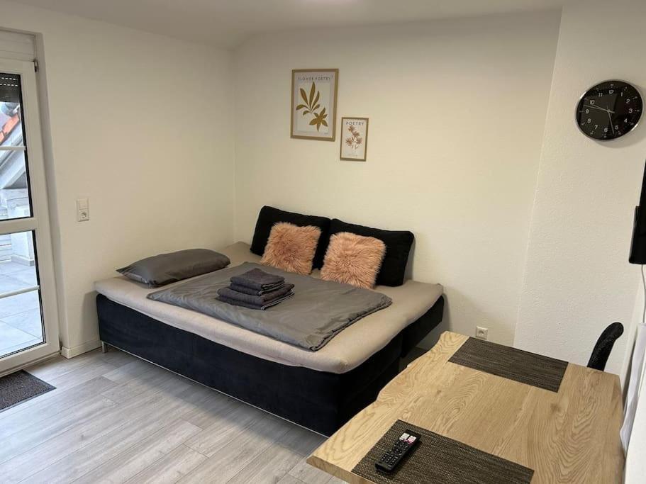 Kirchdorf Lounge - Komplette Moderne Ferienwohnung Mit Parkplatz Unteropfingen Esterno foto